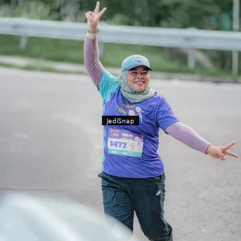 Runner Photo 8340514