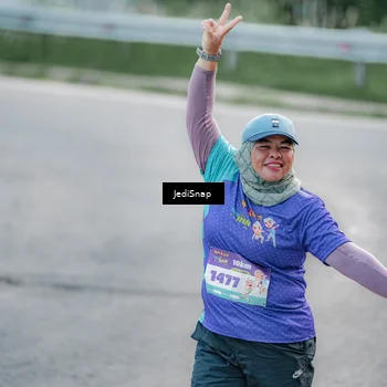 Runner Photo 8340521
