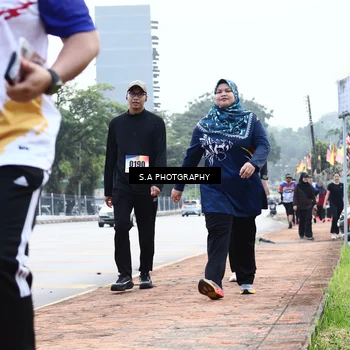 Runner Photo 8340522