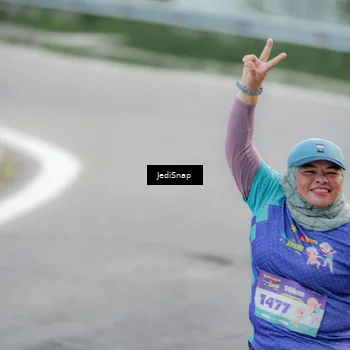 Runner Photo 8340529