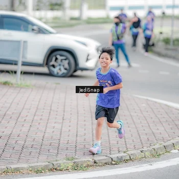 Runner Photo 8340541