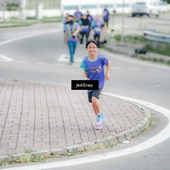 Runner Photo 8340546
