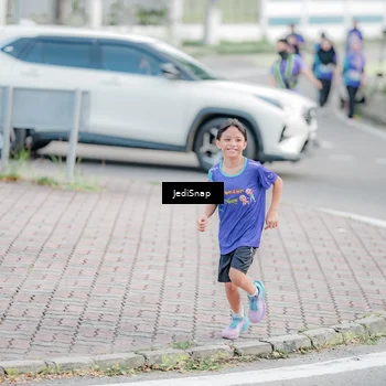 Runner Photo 8340547
