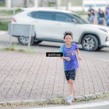 Runner Photo 8340553