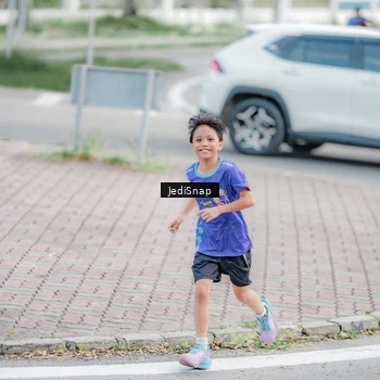 Runner Photo 8340563