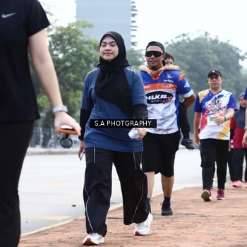 Runner Photo 8340572