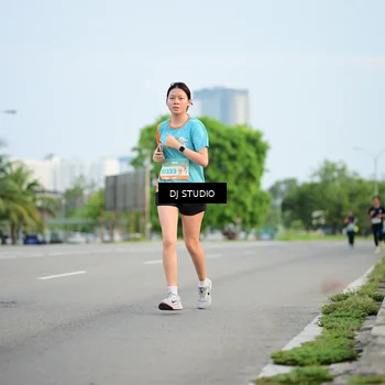 Runner Photo 8340590