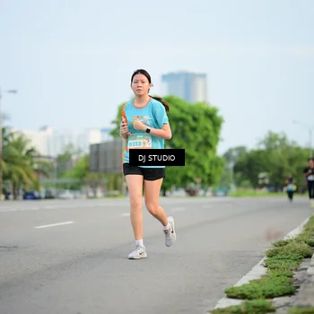 Runner Photo 8340592