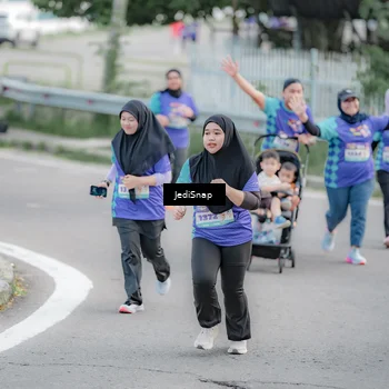 Runner Photo 8340606