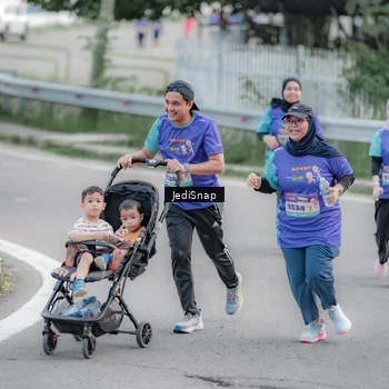 Runner Photo 8340633