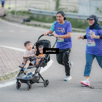 Runner Photo 8340656