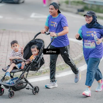 Runner Photo 8340679