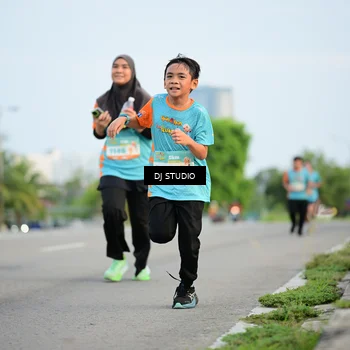 Runner Photo 8340681