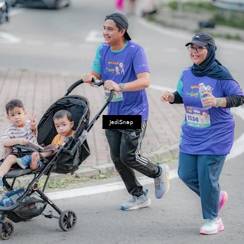 Runner Photo 8340682