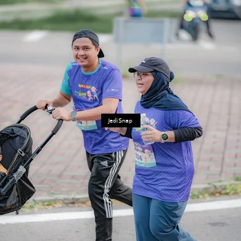 Runner Photo 8340689