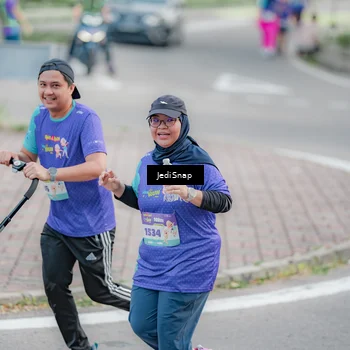 Runner Photo 8340690