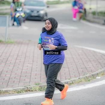 Runner Photo 8340695