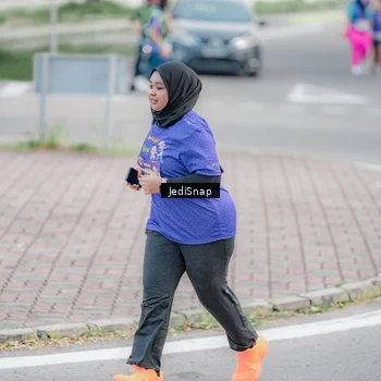 Runner Photo 8340700