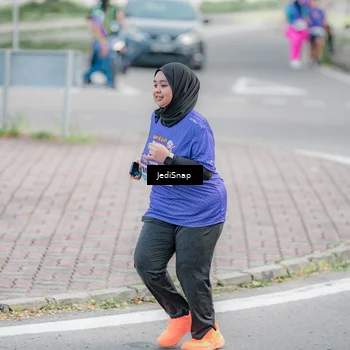Runner Photo 8340702
