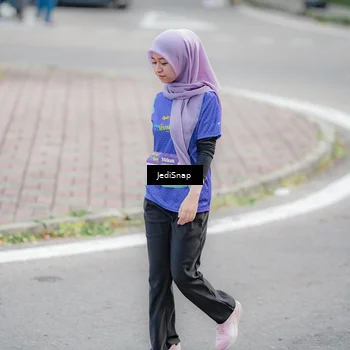 Runner Photo 8340714