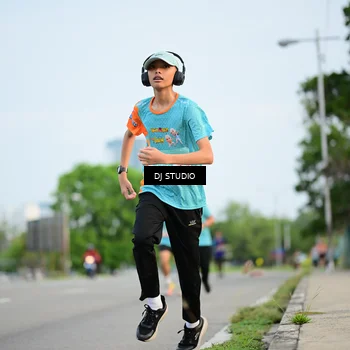 Runner Photo 8340736