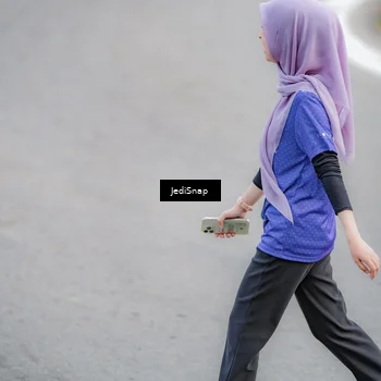 Runner Photo 8340750