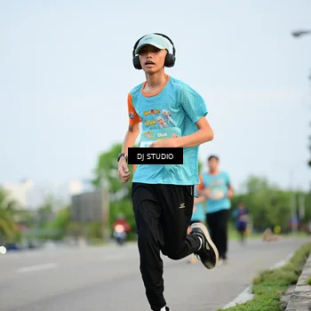 Runner Photo 8340753