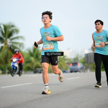 Runner Photo 8340772