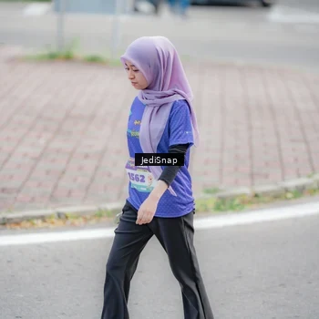 Runner Photo 8340775
