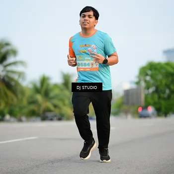 Runner Photo 8340800