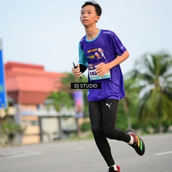 Runner Photo 8340835