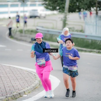 Runner Photo 8340836