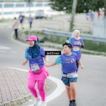 Runner Photo 8340847