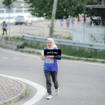 Runner Photo 8340869