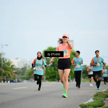 Runner Photo 8340871