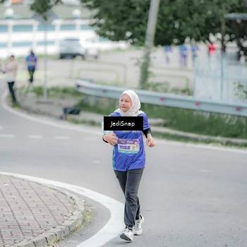 Runner Photo 8340881