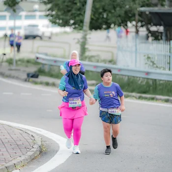 Runner Photo 8340904