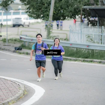 Runner Photo 8340916