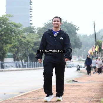 Runner Photo 8340924