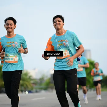 Runner Photo 8340930