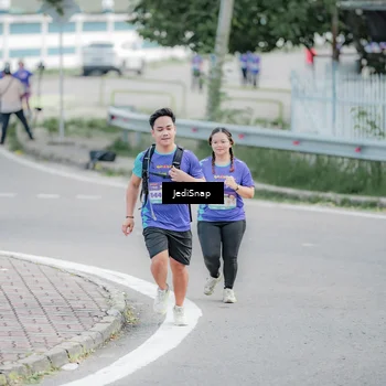 Runner Photo 8340944