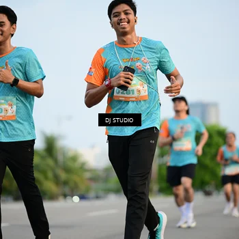 Runner Photo 8340946