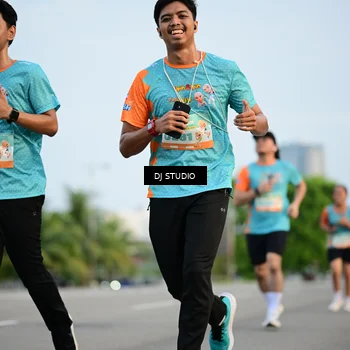 Runner Photo 8340948