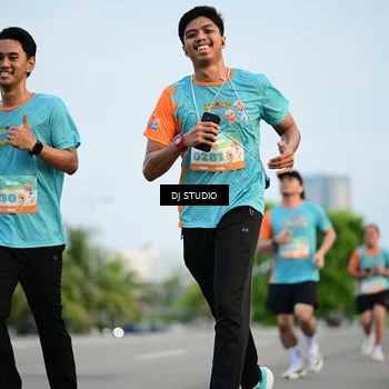 Runner Photo 8340960