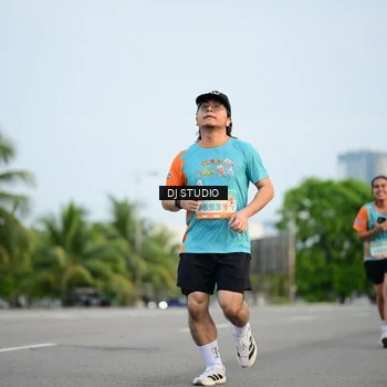 Runner Photo 8340964