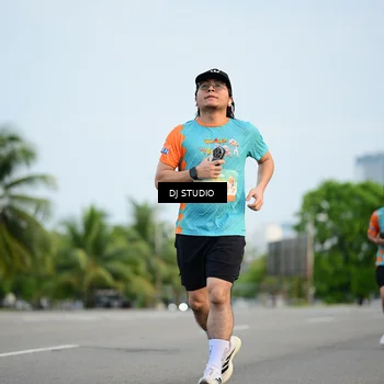 Runner Photo 8340971