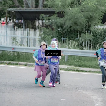 Runner Photo 8341014