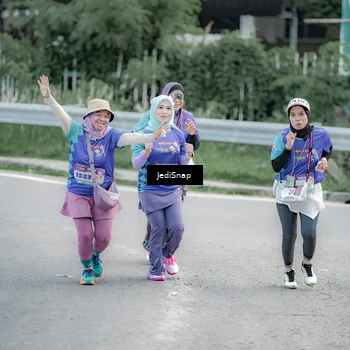 Runner Photo 8341039