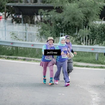 Runner Photo 8341040