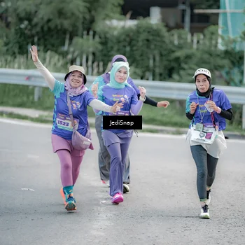 Runner Photo 8341050